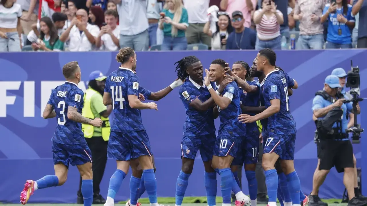 القنوات الناقلة لمواجهة فرنسا والنرويج في كأس العالم المقبلة